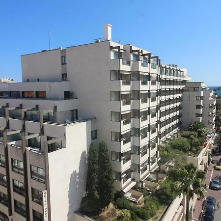 Top Floor Apartment With Terrasse, Close To Croisette Appartement
