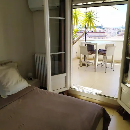 Top Floor Apartment With Terrasse, Close To Croisette Cannes